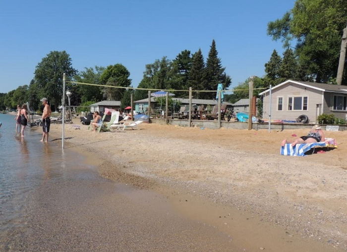 Smiths Pine Haven Beach Resort - Photo From Website (newer photo)